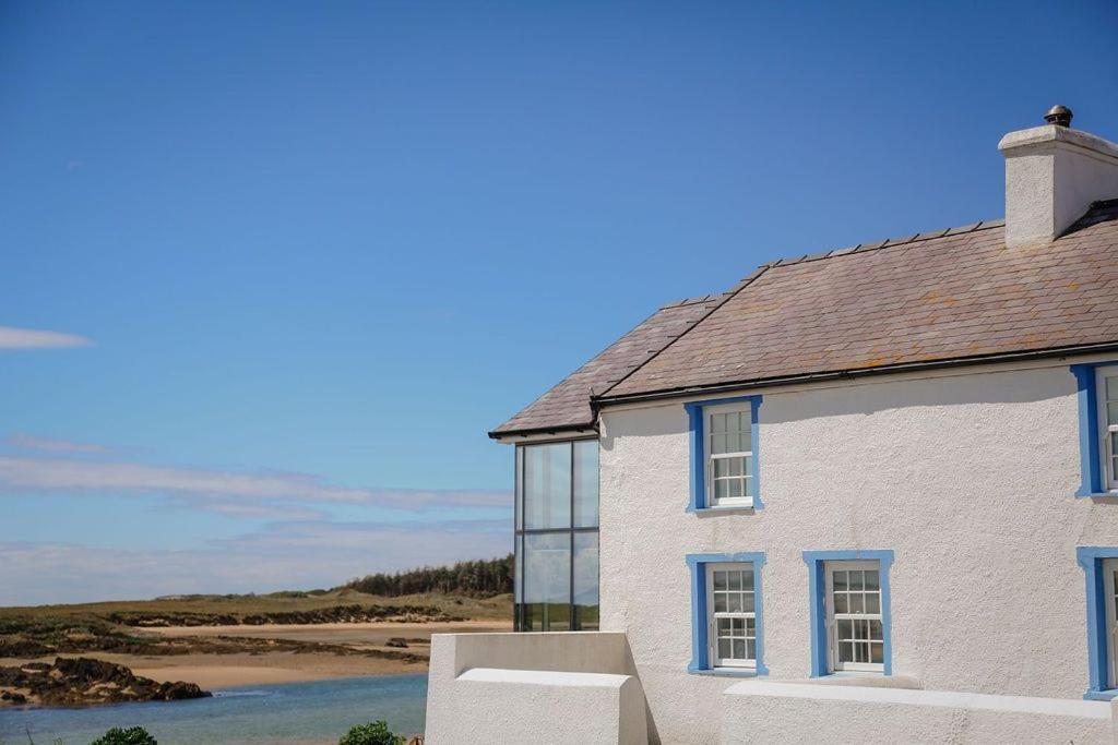 Hen Cymyran Vila Caergeiliog Exterior foto